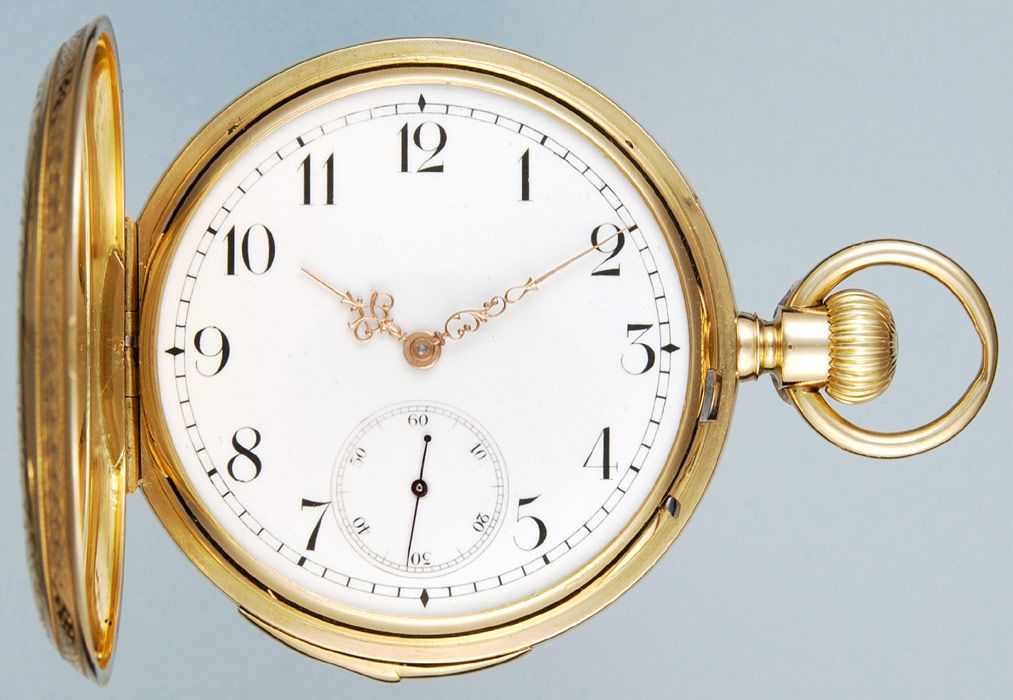 Five-minute repeating pocket watch — 18-carat gold hunter case open, Arabic numeral dial with decorative hands