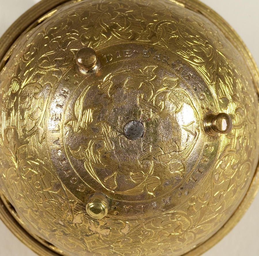 The engraving on the underside of the 1530 watch, naming Melanchthon and the year
